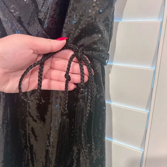 🆕 NWT White House Black Market Black Sequin Mini Dress Size 00 - Picture 4 of 7